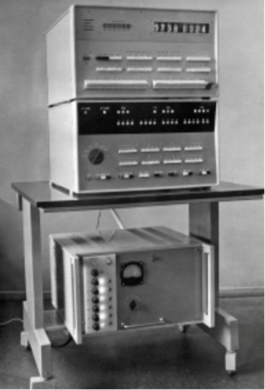 Мини ЕВМ M-180